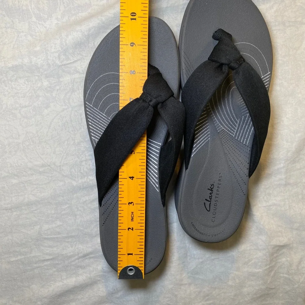 Clarks Cloudsteppers Cushionsoft Wedge Thong Sandals Women's Size 9 Black